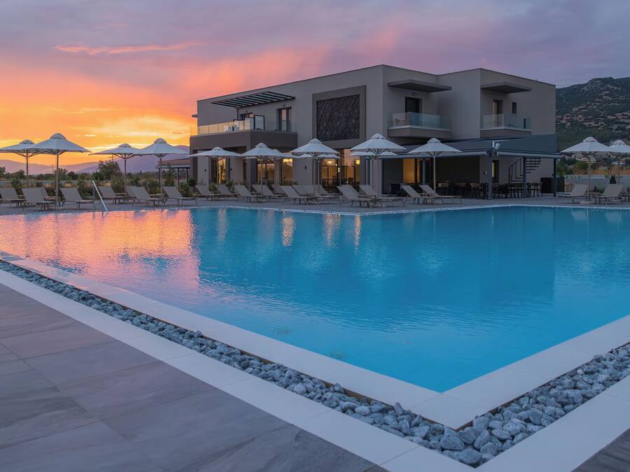 Indoor pool, seasonal outdoor pool, pool umbrellas, sun loungers