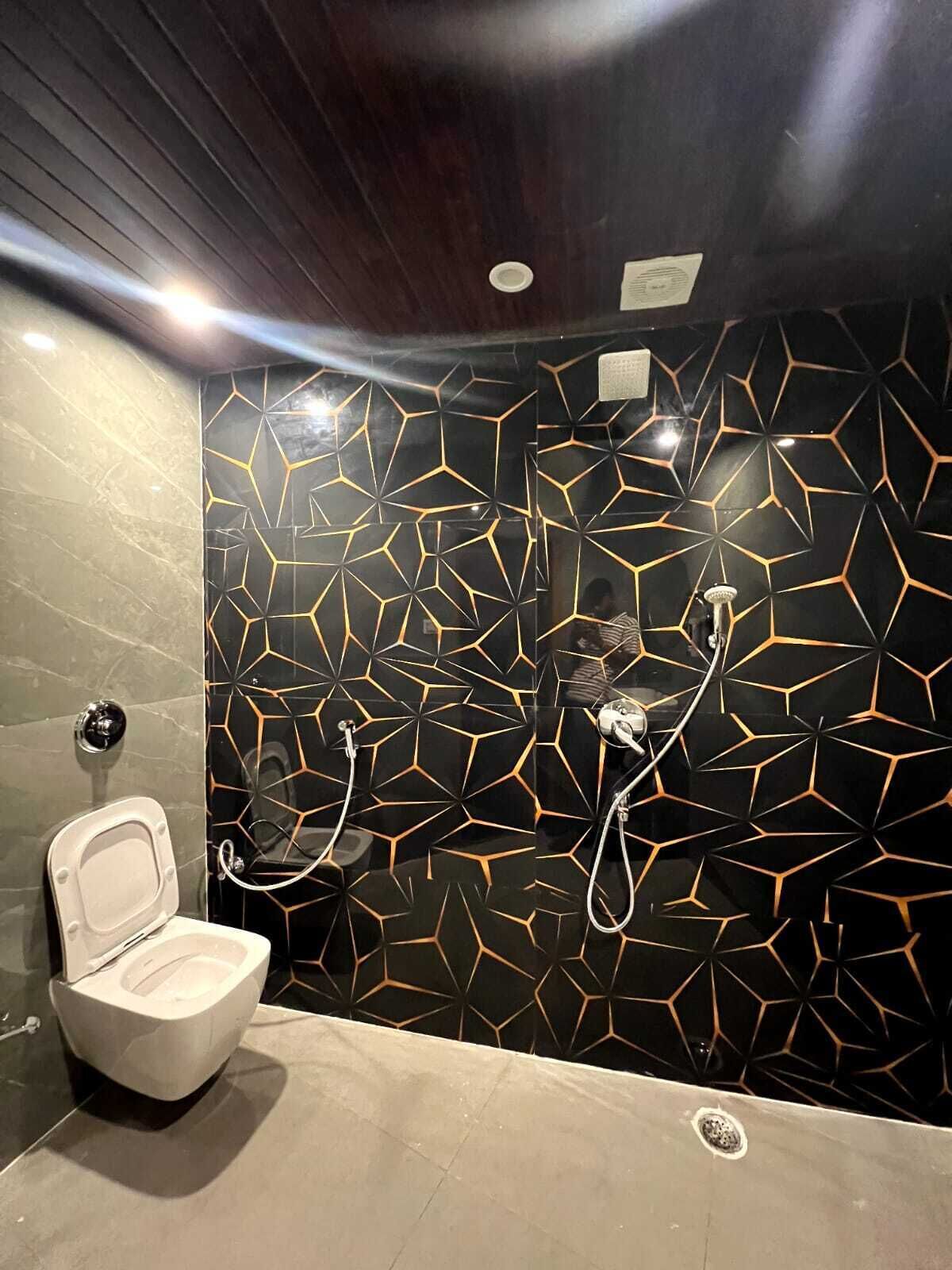 Luxury-Zweibettzimmer | Badezimmer | Dusche, kostenlose Toilettenartikel, Haartrockner, Handtücher