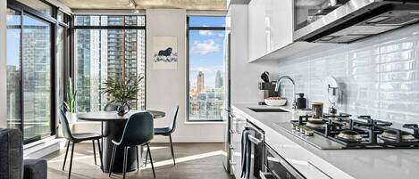 Fridge, microwave, oven, stovetop