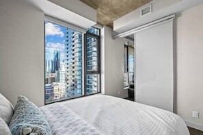 2 室のベッドルーム、WiFi、ベッドシーツ