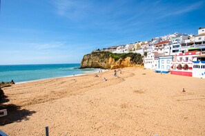 Beach - Casa Flor do Mar - Beautiful apt in the centre of Carvoeiro (Carvoeiro)