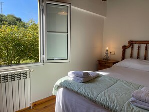 3 bedrooms, WiFi, bed sheets