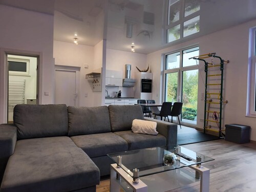 Moderne Ferienwohnung mit Fitnessgeräte