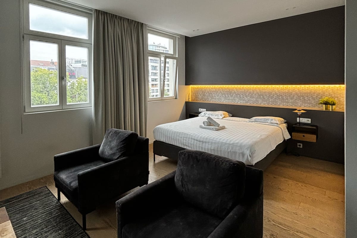 Classic Room, 1 Double Bed, Non Smoking, Bathtub | Free WiFi