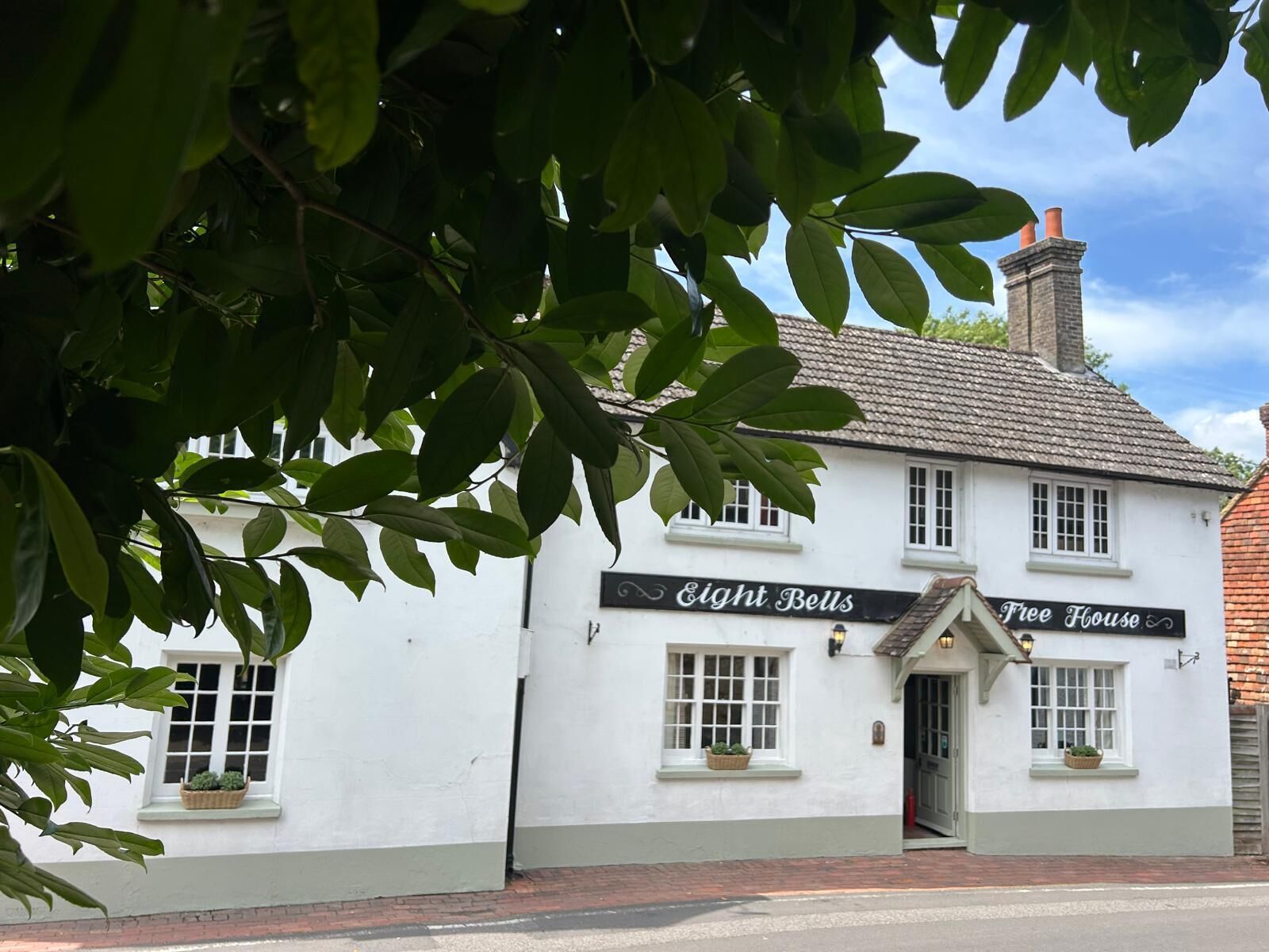 Fachada de la propiedad