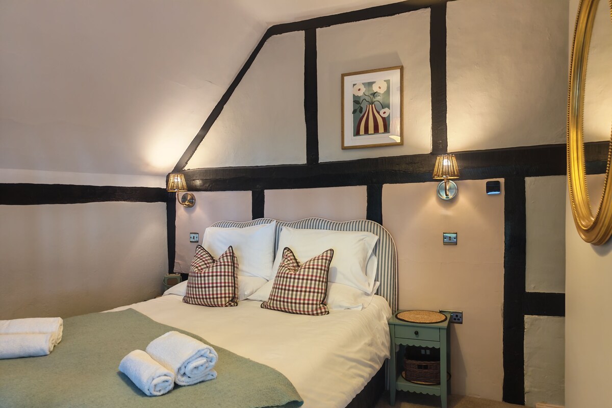 In-room safe, soundproofing, iron/ironing board (on request)