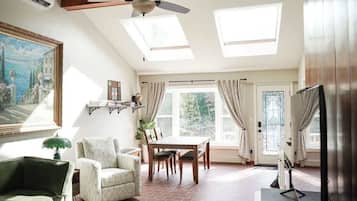 TV, fireplace, offices