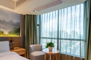 Luxury Single Room, City View | Free WiFi