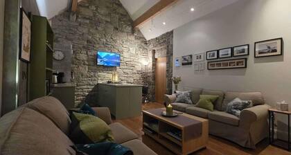 Cottage - Sleeps 2 - Near Cliffs of Moher