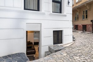 Family Suite | Desk, soundproofing, iron/ironing board, free WiFi - Boutique 360 Suite (Istanbul)