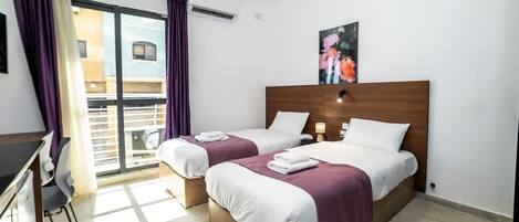 1 chambre, fer et planche à repasser, Wi-Fi, draps fournis