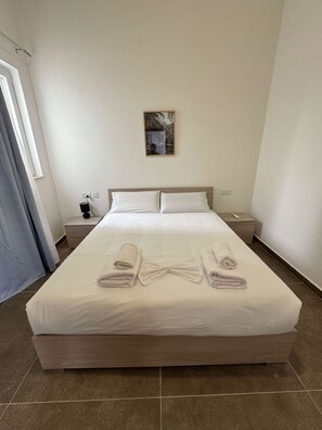 2 chambres, fer et planche Ă repasser, Wi-Fi, draps fournis