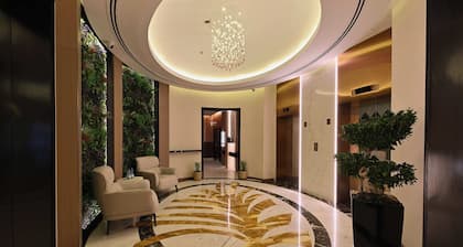 Pavilion Palace Hotel