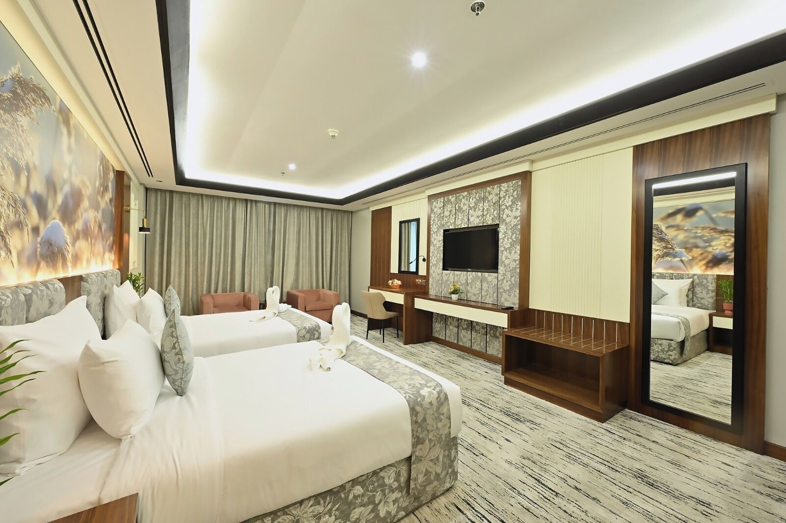 Superior Twin Room, City View | Egyptian cotton sheets, premium bedding, minibar, in-room safe