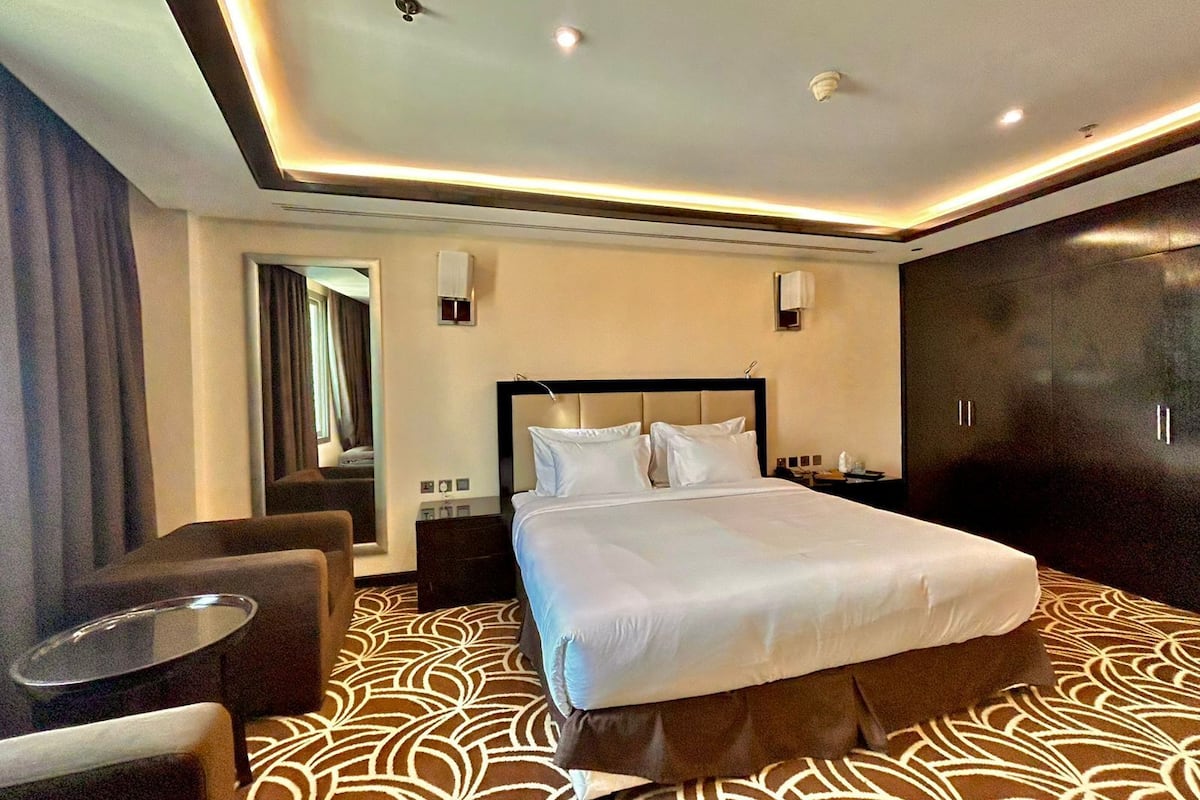 Luxury Suite | Egyptian cotton sheets, premium bedding, minibar, in-room safe
