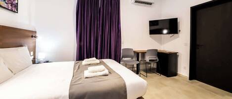 1 chambre, fer et planche à repasser, Wi-Fi, draps fournis