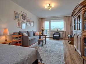 Desk, iron/ironing board, WiFi