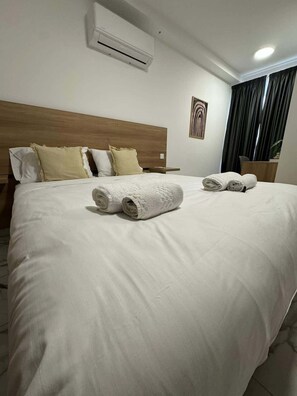 熨斗/熨衣板、WiFi、床单