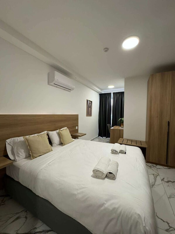 2 chambres, fer et planche Ă repasser, Wi-Fi, literie fournie