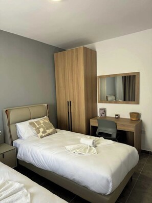 2 chambres, fer et planche Ă repasser, Wi-Fi, draps fournis