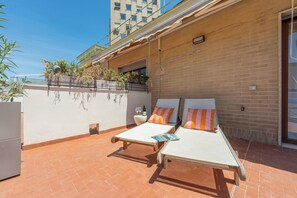 Deluxe Apartment, City View | Terrace/patio - Molo Angioino Suites (Naples)