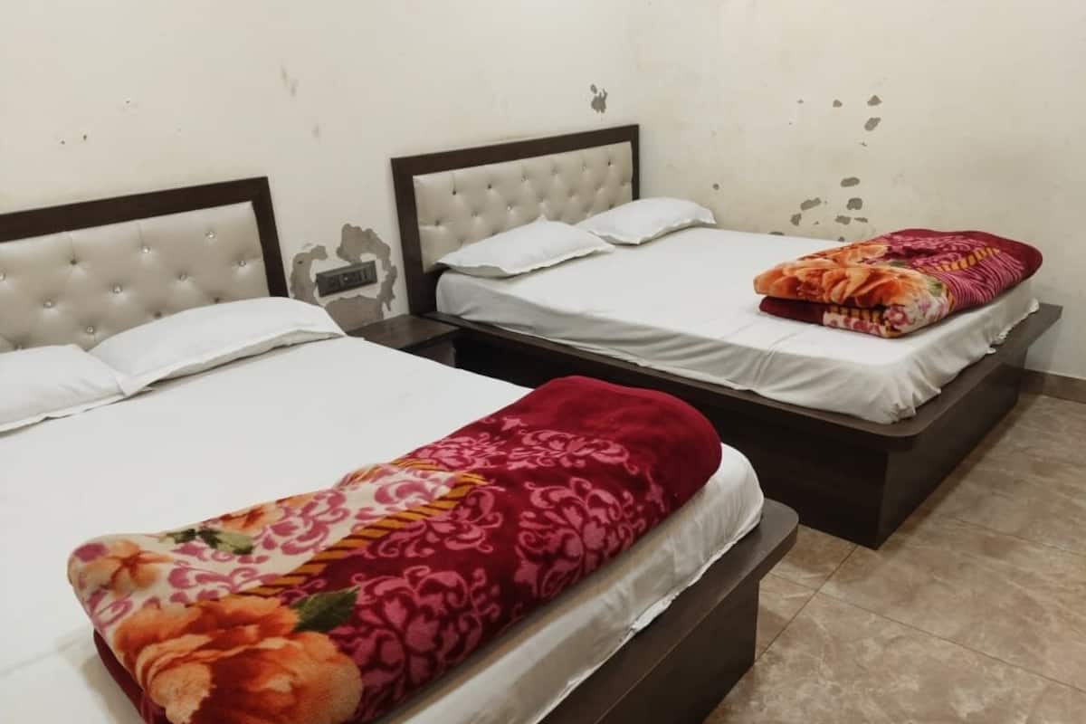 Family Room | Rollaway beds, free WiFi, bed sheets