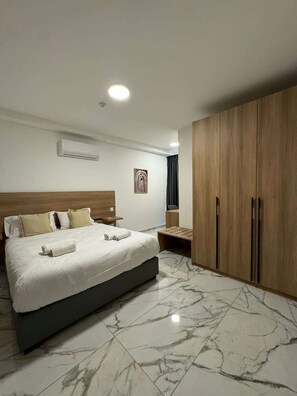 2 soverom, strykejern/-brett, wi-fi og sengetøy