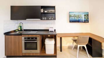 Fridge, stovetop, toaster