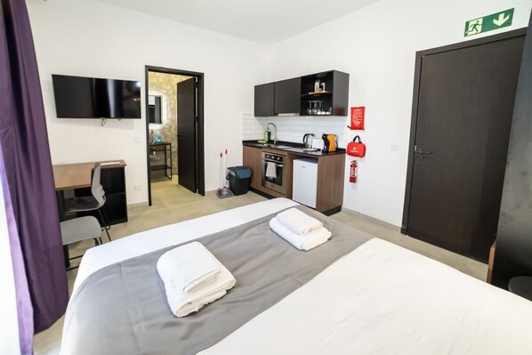 1 bedroom, iron/ironing board, WiFi, bed sheets