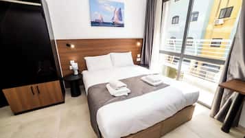 Iron/ironing board, WiFi, bed sheets
