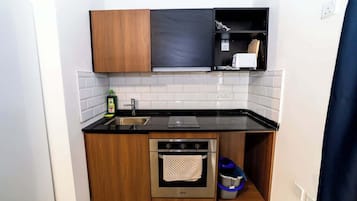 Refrigerador, parrilla de estufa y tostadora