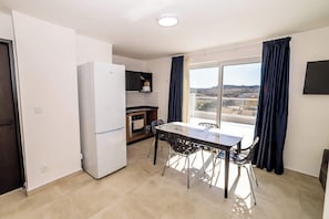 Dining - Bright Penthouse with Private Terrace by HostMT (San Pawl il-Baħar)