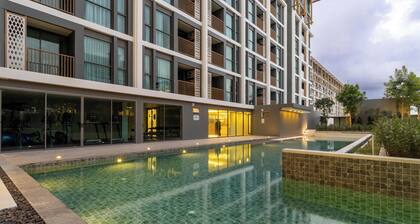 Prime Location 1BR Near Beach Club C240