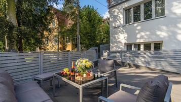 Apartment | Terrace/patio