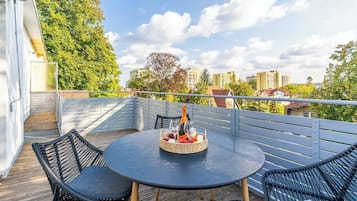 Apartment | Terrace/patio