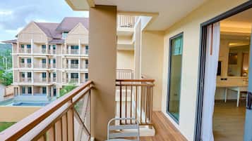 Chambre Standard avec lits jumeaux | Vue depuis le balcon