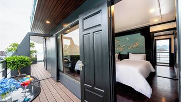 Minibar, in-room safe, individually furnished, desk