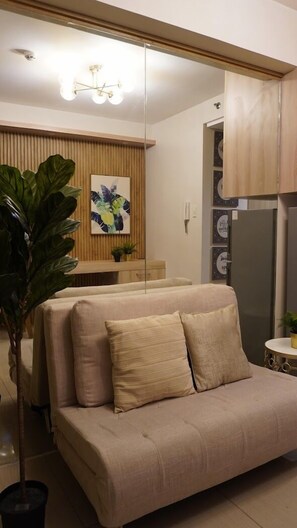 Standard Apartment | Free WiFi - Shore 1 Tower C2 Unit 862 (Pasay)