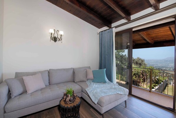 Luxury Villa, 6 Bedrooms, Private Pool, Sea View | Premium bedding, individually decorated, individually furnished