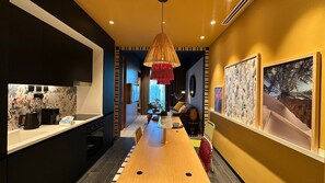 Leilighet, 1 soverom, tilgjengelighetstilpasset, byutsikt | Spiseområde