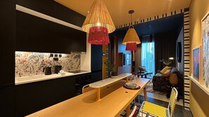 Apartamento, 1 quarto, acessível, vista para a cidade | Sala de estar