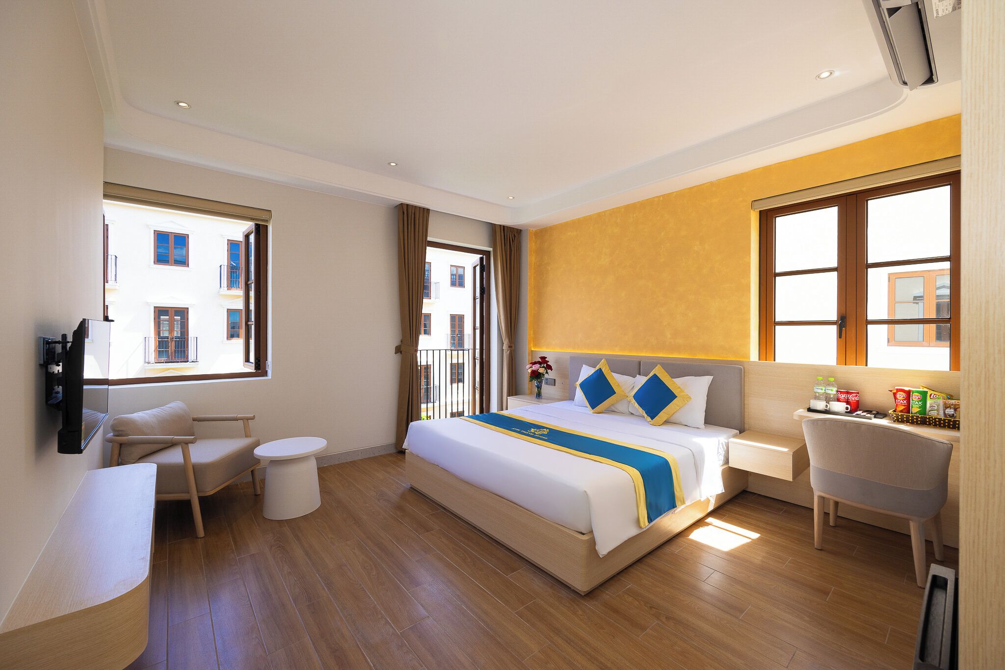 Deluxe Studio, Balcony, City View | Free WiFi