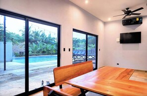 Huis, 3 slaapkamers, roken, balkon | Dineren