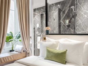 Apartment, City View | Hypo-allergenic bedding, pillowtop beds, in-room safe - Merveil Luxury Suite - Louvre Rambuteau (Paris)