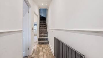House, 2 Bedrooms | Interior