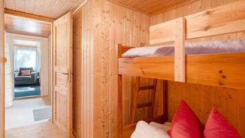 2 bedrooms, bed sheets