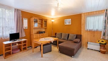 Fernseher, Tischtennisplatte