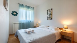 Bügeleisen/Bügelbrett, kostenloses WLAN, Bettwäsche