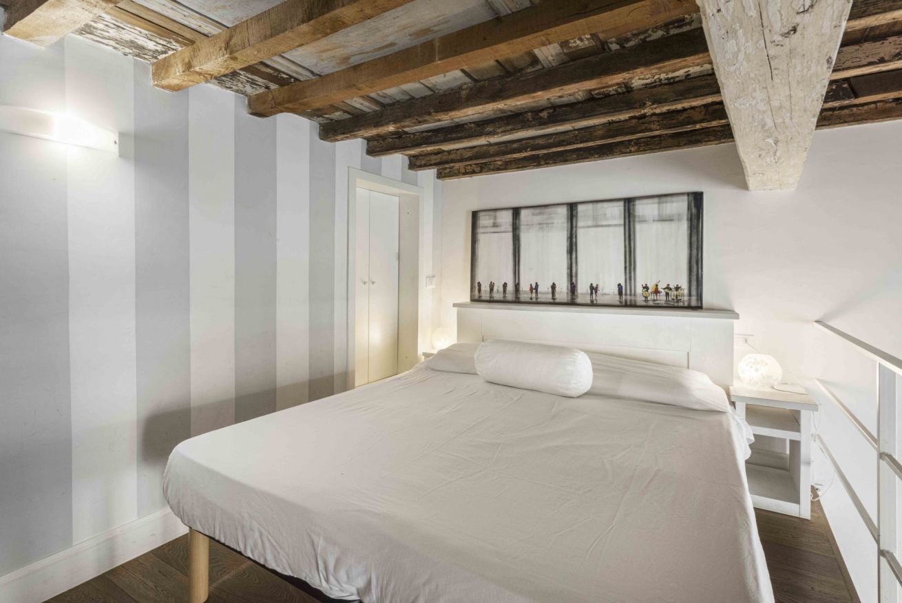 مكواة/لوح كي