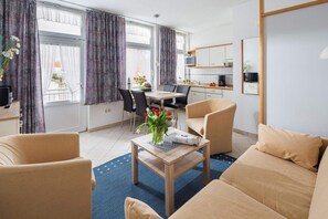 TV, stereo - House Regina Maris Apartment 6 (Norderney)